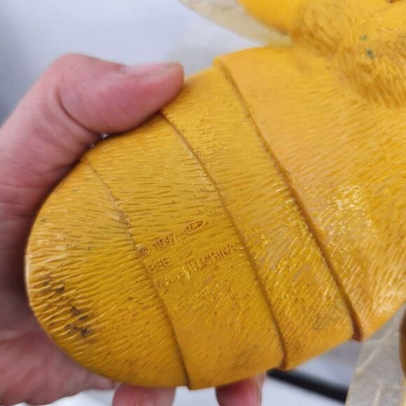 Vintage 1997 TM Giant PVC / Rubber Bumble BEE Yellow Jacket 13" Figure - Picture 9 of 10